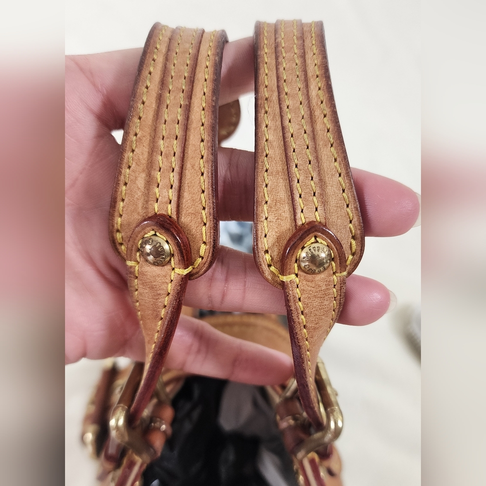 Louis Vuitton Theda PM. 2004. Mini Size. RARE. Normal Signs Of Use. So Cute! - Picture 14 of 16
